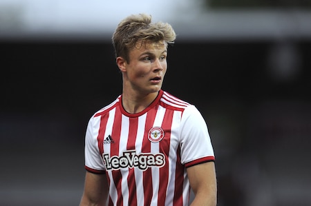 KuPS on tosissaan mestaruustaistelussa – hankki nyt pelimiehen Englannista