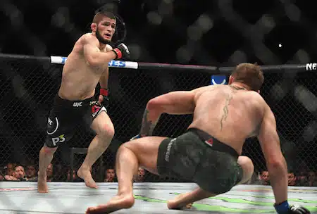 Khabib Nurmagomedin isä tiukkana – aikoo rangaista UFC-ottelussa riehunutta Khabib-poikaansa