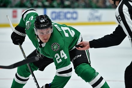 Roope Hintzillä oli kiire kahdellakin tavalla - verkko heilui jo ennen minuutin kohtaa Roope Hintzillä oli kiire kahdellakin tavalla – verkko heilui jo ennen minuutin kohtaa