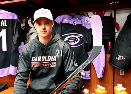 Sebastian Aho on nyt omassa ylhäisyydessään NHL-seuran playoff-historian ykkönen Sebastian Aho on nyt omassa ylhäisyydessään NHL-seuran playoff-historian ykkönen