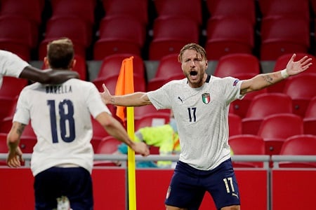 Italia haki kovan voiton Hollannista – Nicolo Barella illan sankari