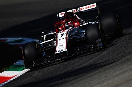 Tiimiradiossa räyhännyt Räikkönen rauhoittui aika-ajojen jälkeen - Kimi C Morelle: ”Joskus näin tapahtuu” Tiimiradiossa räyhännyt Räikkönen rauhoittui aika-ajojen jälkeen – Kimi C Morelle: ”Joskus näin tapahtuu”