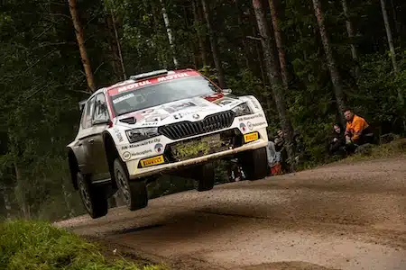 Mikko Heikkilä toisena Länsirannikon Rallin avauspäivän jälkeen
