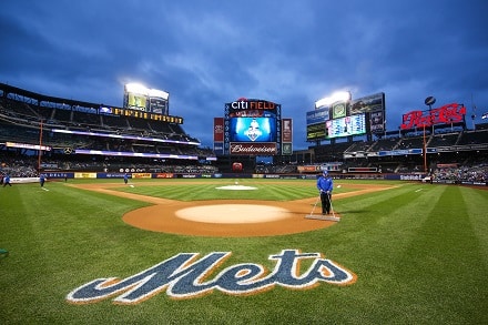 Ennätyshinta rapakon takaisesta urheiluseurasta – sijoittaja pulittaa baseballin MLB-joukkueesta yli 2,4 miljardia