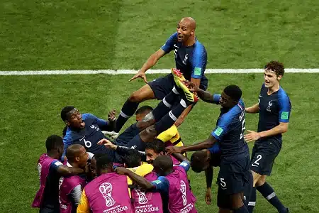 FIFA: Jalkapallon MM-kisat eivät laajene