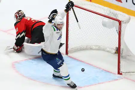 Tässä KHL:n eniten tienaavimmat pelaajat - yhdellä suomalaispelaajalla miljoonatulot Tässä KHL:n eniten tienaavimmat pelaajat – yhdellä suomalaispelaajalla miljoonatulot