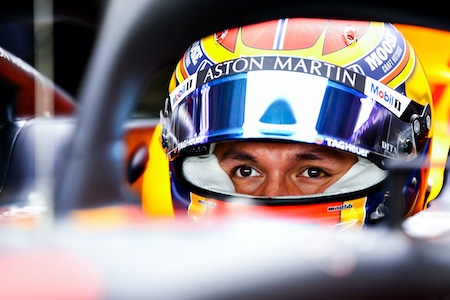 Red Bull-pomo kommentoi hurjaa ulosajoa - "Alex on kunnossa, se on pääasia" Red Bull-pomo kommentoi hurjaa ulosajoa – ”Alex on kunnossa, se on pääasia”