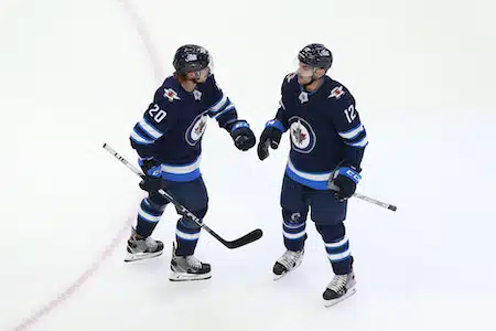 Lähde: Suomalaishyökkääjä solmi NHL-sopimuksen Lähde: Suomalaishyökkääjä solmi NHL-sopimuksen