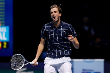 Nadal on kaadettu – ATP-lopputurnauksen finaaliin Medvedev ja Thiem