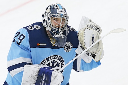Loistokautta pelaava suomalaisvahti jatkosopimukseen KHL:ssä Loistokautta pelaava suomalaisvahti jatkosopimukseen KHL:ssä