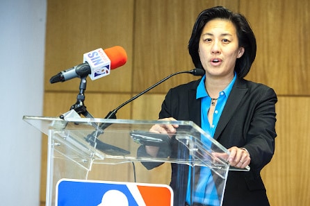 Ensimmäinen naisjohtaja baseballin MLB:ssä – Kim Ng toteuttaa amerikkalaista unelmaa