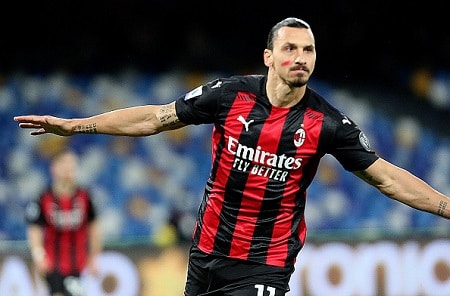 Kohupaluu vireillä - Ruotsin maajoukkueen päävalmentaja kävi tapaamassa Zlatan Ibrahimovicia Kohupaluu vireillä – Ruotsin maajoukkueen päävalmentaja kävi tapaamassa Zlatan Ibrahimovicia