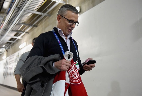 Esa Tikkanen ylistää nuorten MM-kisoissa keskiössä olevaa NHL-legendaa: "Aivan mahtava ihminen!" Esa Tikkanen ylistää nuorten MM-kisoissa keskiössä olevaa NHL-legendaa: ”Aivan mahtava ihminen!”