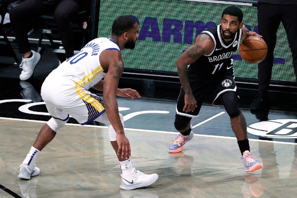 NBA-tähti Kyrie Irving hyllytetty