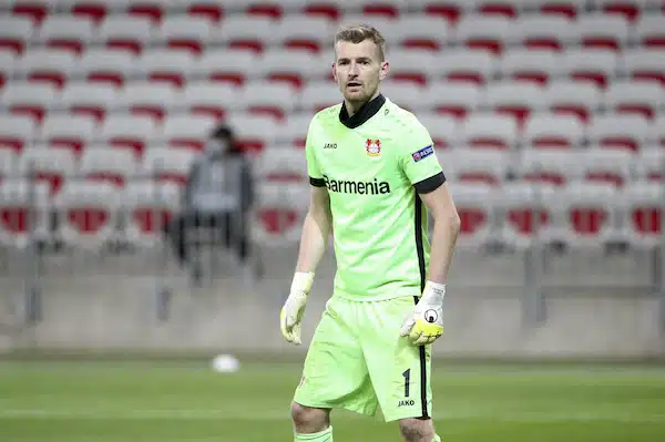 Hradeckyn Leverkusen voitti, Bayern München murjoi Hradeckyn Leverkusen voitti, Bayern München murjoi