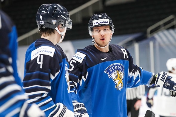 Tässä ovat Nuorten Leijonien kentälliset MM-avaukseen - isoja muutoksia USA-otteluun nähden Tässä ovat Nuorten Leijonien kentälliset MM-avaukseen – isoja muutoksia USA-otteluun nähden