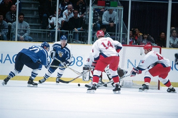 Pavel Bure teki viisi maalia – Leijonien baarireissu saattoi auttaa Pavel Bure teki viisi maalia – Leijonien baarireissu saattoi auttaa