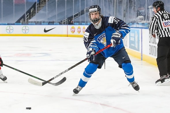 Säädytön ele toi kohulupaus Brad Lambertille pelikiellon