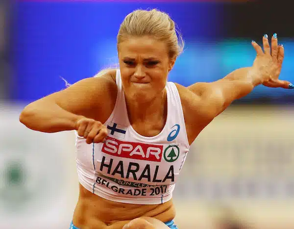 Lotta Haralaa kohtasi ikävä suru-uutinen: ”Tänään juoksin rakkaimmalle isoäidille”