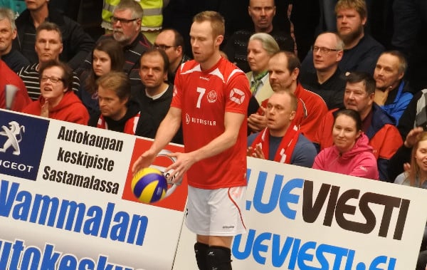 ”Teen asiat viimeisen päälle” – maajoukkue- ja arvokisasankari Mikko Esko, 42, pelaa vielä ainakin kaksi vuotta ”Teen asiat viimeisen päälle” – maajoukkue- ja arvokisasankari Mikko Esko, 42, pelaa vielä ainakin kaksi vuotta