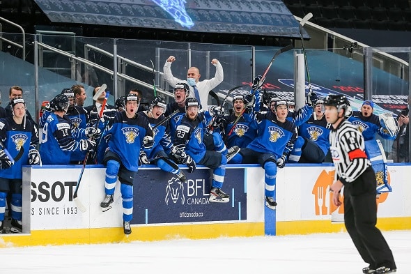 Hellyttävä video Nuorista Leijonista todella nuorina - piti näyttää MM-finaalin yhteydessä Hellyttävä video Nuorista Leijonista todella nuorina – piti näyttää MM-finaalin yhteydessä