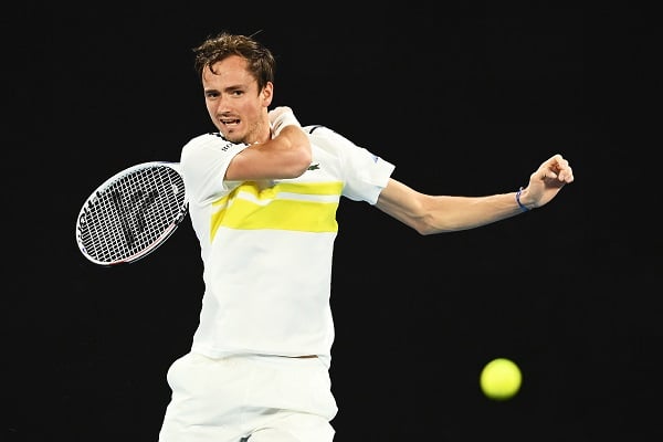 Daniil Medvedev tyrmäävässä iskussa Australian avointen finaaliin - terveiset Novak Djokovicille: ”Toivottavasti saan pidettyä tämän momentumin päällä” Daniil Medvedev tyrmäävässä iskussa Australian avointen finaaliin – terveiset Novak Djokovicille: ”Toivottavasti saan pidettyä tämän momentumin päällä”