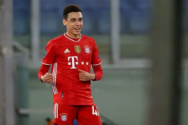 Bayern Müncheniltä huikea näytös Saksassa, Lukas Hradeckyn Leverkusen syöksykierteessä