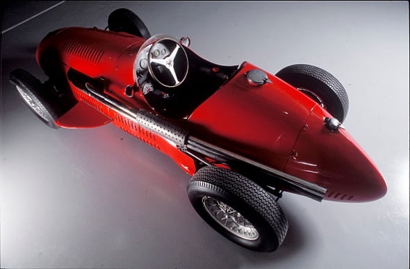 F1-legendan museo saatiin pelastettua kuin ihmeen kaupalla - tuli teki karmeaa tuhoa F1-legendan museo saatiin pelastettua kuin ihmeen kaupalla – tuli teki karmeaa tuhoa