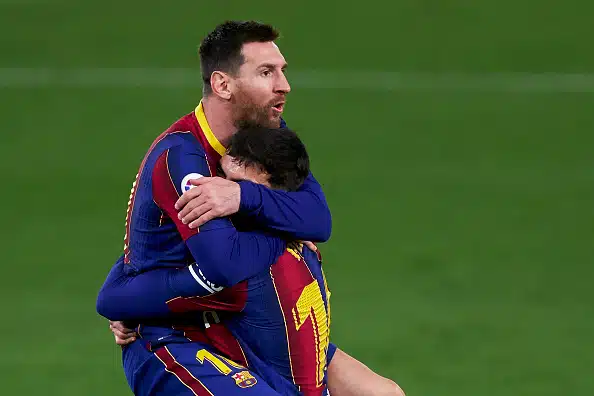 Palaako Lionel Messi sittenkin vielä Barcelonaan? Palaako Lionel Messi sittenkin vielä Barcelonaan?