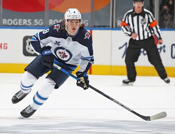 JYP kaappasi NHL-kokemusta, Ville Nieminen nosti esiin tärkeän pointin: "Jospa tämä olisi täsmälääkitys" JYP kaappasi NHL-kokemusta, Ville Nieminen nosti esiin tärkeän pointin: ”Jospa tämä olisi täsmälääkitys”