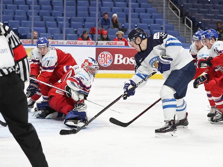 Suomen jääkiekkonuorille kaksi voittoa maanantaina Suomen jääkiekkonuorille kaksi voittoa maanantaina