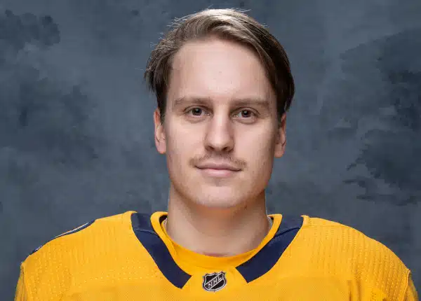 Mahtavaa suomalaisyhteistyötä: Mikael Granlund namupassasi, Eeli Tolvanen venytti maaliputkeaan