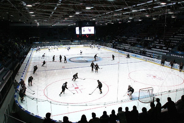 Kärpät löi tiskiin jatkosopimuksen - ”Hänellä on johtajan ominaisuuksia” Kärpät löi tiskiin jatkosopimuksen – ”Hänellä on johtajan ominaisuuksia”
