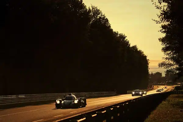 Korona siirtää legendaarista autokilpailua