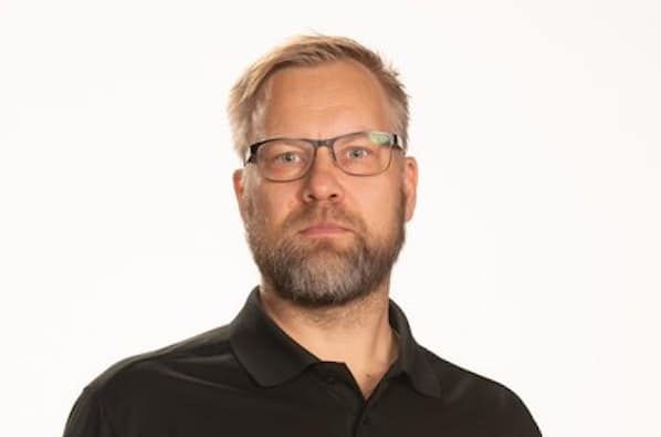 Mikko Manner löysi hyvän puolen SM-liigan muutoksesta - "Se on oikeastaan aika helppoa" Mikko Manner löysi hyvän puolen SM-liigan muutoksesta – ”Se on oikeastaan aika helppoa”