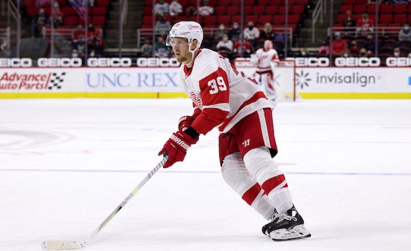 NHL:ssä jysähti vielä viime metreillä jättimäinen kauppa NHL:ssä jysähti vielä viime metreillä jättimäinen kauppa