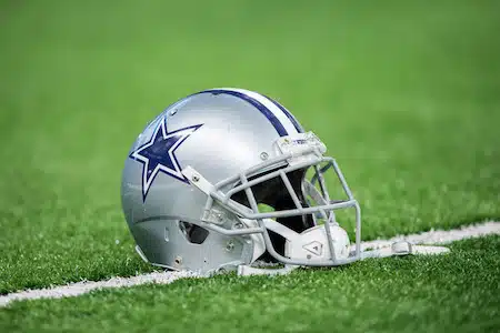 Yli vuosikymmenen jatkunut hieno ura ohi – NFL-pelaaja lopettaa