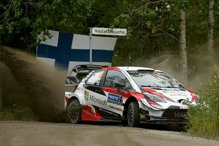 ”Tarvitsemme rallifaneja onnistuneen tapahtuman luomiseen” – Suomen MM-ralli on hyvin pitkälti katsojille räätälöity tapahtuma