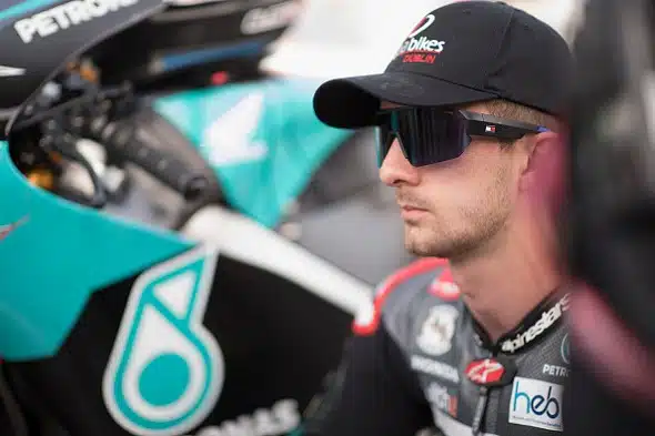 Kuljettajat kävivät kiinni toisiinsa radan tuntumassa – rangaistukset kärsitään seuraavassa GP:ssä