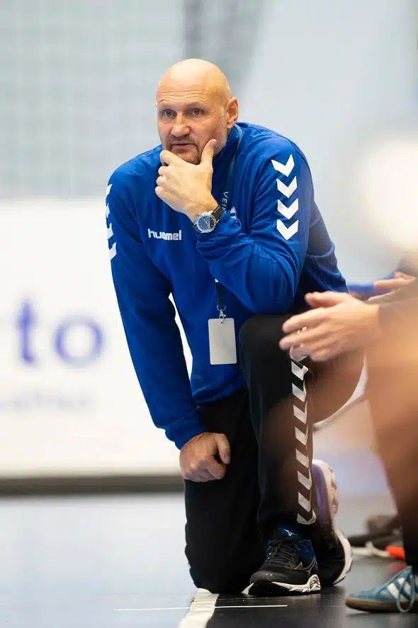 Ola Lindgren jatkaa miesten käsipallomaajoukkueen päävalmentajana