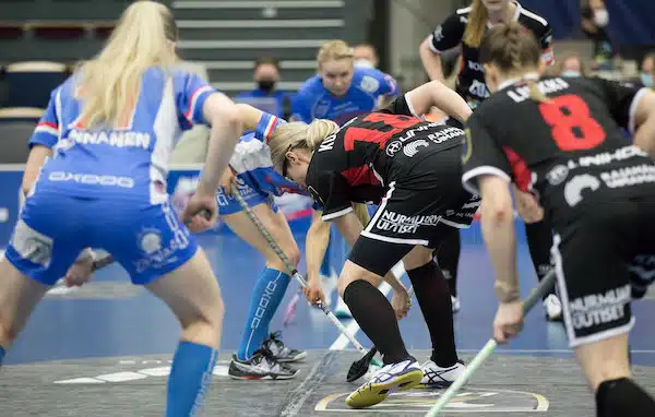 F-liiga: Kärkijoukkueet PSS ja EräViikingit voitokkaita kotonaan