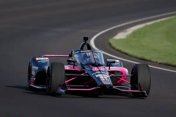 Helio Castroneves nousi INDY 500-voittotilaston kärkeen