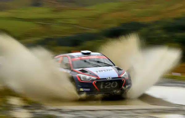 Hyundai valitsi suomalaisen kaksoisedustuksen MM-ralliin