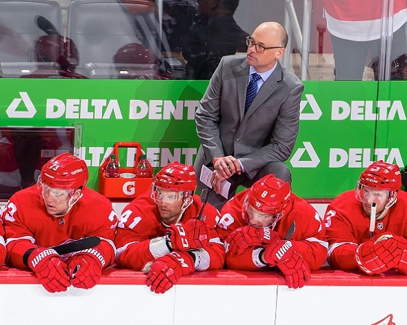 NHL:n toiseksi pitkäaikaisin valmentaja sai lähteä
