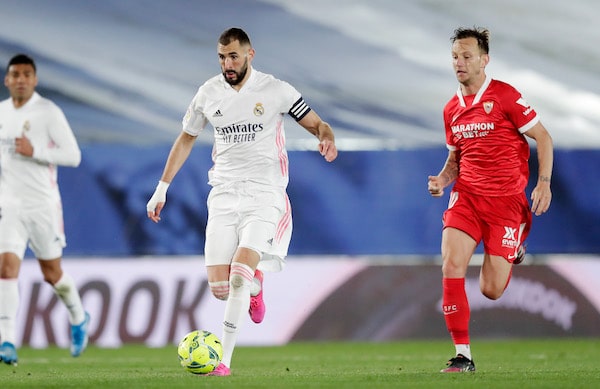 Real Madridin valmentaja asetti Karim Benzemalle huikean maalitavoitteen - juuri nyt ei näytä hyvältä! Real Madridin valmentaja asetti Karim Benzemalle huikean maalitavoitteen – juuri nyt ei näytä hyvältä!