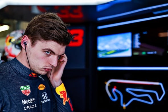 Max Verstappen kommentoi välejään Lewis Hamiltoniin Max Verstappen kommentoi välejään Lewis Hamiltoniin