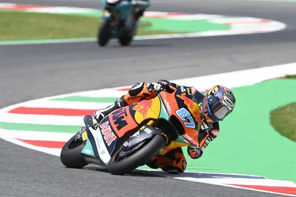 Aki Ajon tiimille upea kaksoisvoitto murheellisessa Italian GP:ssä