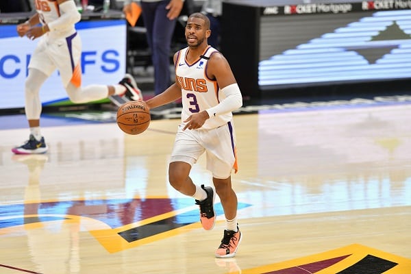 Phoenix Sunsille viides peräkkäinen voitto NBA:n pudotuspeleissä Phoenix Sunsille viides peräkkäinen voitto NBA:n pudotuspeleissä