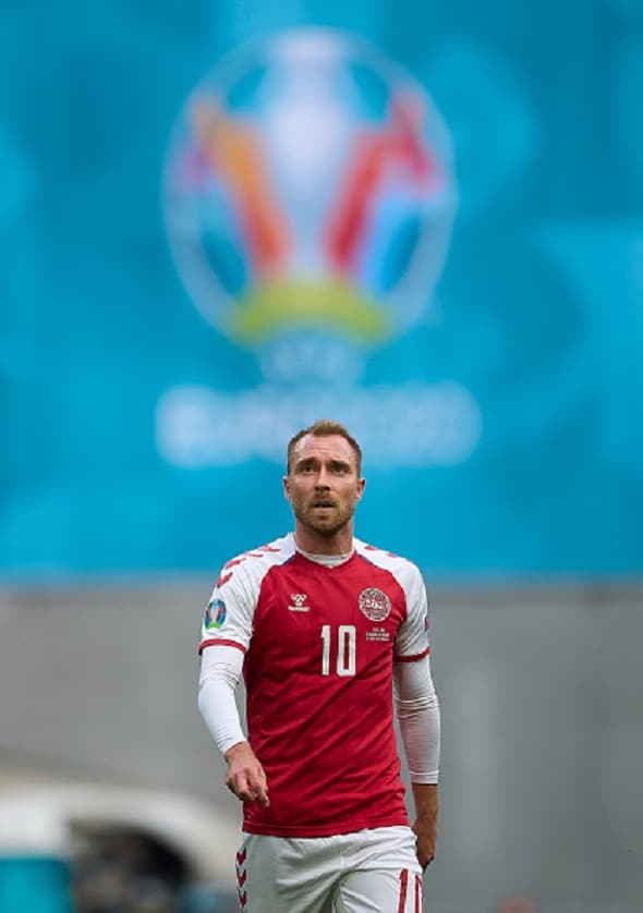 Christian Eriksen puhui sunnuntaina valmentajan kanssa – Kasper Hjulmand paljastaa keskustelun sisällön