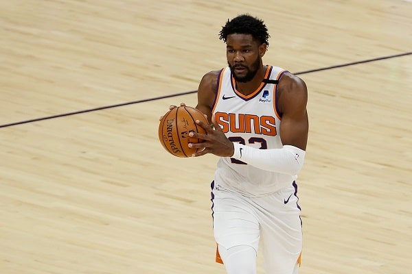 Ensimmäistä kertaa pudotuspeleissä 11 vuoteen – Phoenix Suns enää yhden voiton päässä NBA:n finaaleista